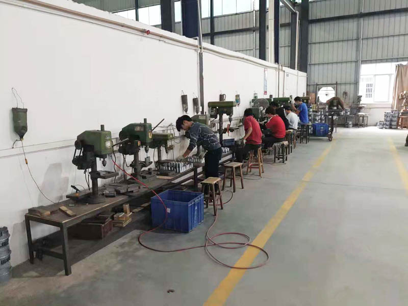 迅思压铸后加工部