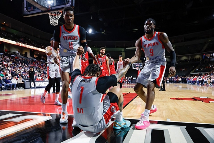 毒蛇中锋阿博基迪单场13+9助队胜 本月却遭替补冷