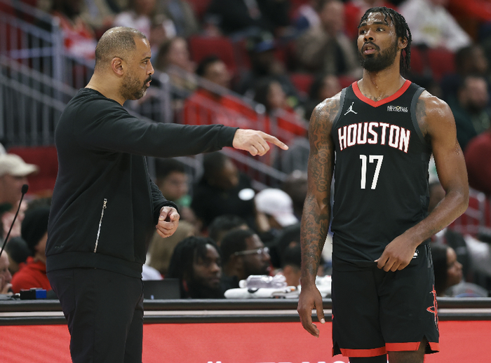 湖人客场力克火箭 东契奇统治力令乌度卡束手无