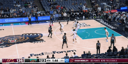 文班亚马伤退MVP悬念尘埃落定 老鹰绝平三分成绝