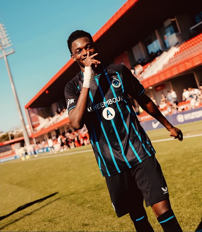 巴萨全力争夺比西乌 拒绝续约彰显决心